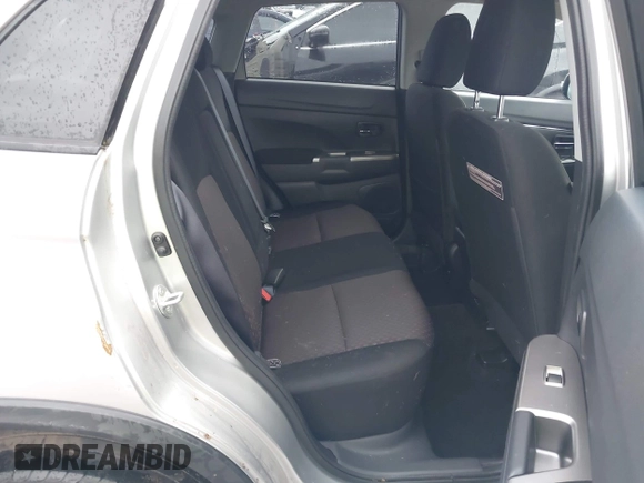 2018 Mitsubishi Outlander ES z VIN JA4AP3AU3JU004874, wystawiony jako IAAI lot #42506653 z przebiegiem 67 052 mil mil oraz . Historia ofert i sprzedaży dostępna na DreamBid. Obrazek 8.
