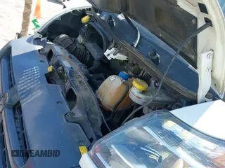 2018 Ram ProMaster Cargo z VIN 3C6TRVAG5JE117326, wystawiony jako IAAI lot #42113340 z przebiegiem 180 561 mil mil oraz . Historia ofert i sprzedaży dostępna na DreamBid. Obrazek 18.