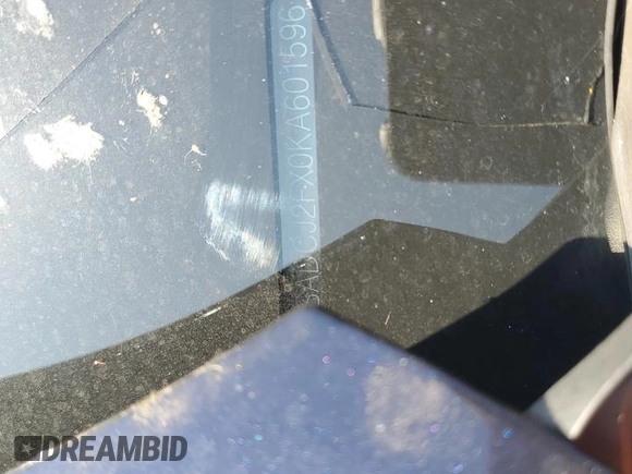 2019 Jaguar F-Pace 25t Premium with VIN SADCJ2FX0KA601596, listed as a Copart auction lot 61056715 with Not provided miles and Salvage title. Bid and sale history available at DreamBid. Image 14.
