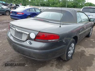 2005 Chrysler Sebring z VIN 1C3EL45X95N518231, wystawiony jako IAAI lot #42438830 z przebiegiem 176 877 mil mil oraz . Historia ofert i sprzedaży dostępna na DreamBid. Obrazek 4.