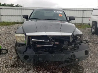 2005 Dodge Dakota SLT with VIN 1D7HE42N65S160583, listed as a Copart auction lot 61182565 with 277,936 mi miles and Salvage title. Bid and sale history available at DreamBid. Image 5.