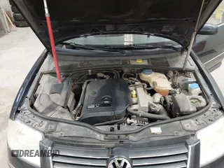 2003 Volkswagen Passat GLS with VIN WVWVD63B63E368748, listed as a IAAI auction lot 42022512 with 130,038 mi miles. Bid and sale history available at carsss.com. Image 10.