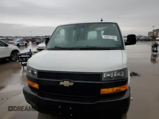 2020 Chevrolet Express Cargo Van with VIN 1GCWGAFP9L1241814, listed as a Copart auction lot 84927294 with 124,561 mi miles and Salvage Title. Bid and sale history available at carsss.com. Image 5.