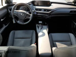 2022 Lexus UX 250h with VIN JTHP9JBH1N2060859, listed as a Copart auction lot 61948845 with 44,567 mi miles and Salvage title. Bid and sale history available at DreamBid. Image 8.