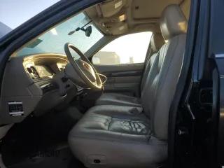 2004 Mercury Grand Marquis LS Premium z VIN 2MHFM75W94X693129, wystawiony jako Copart lot #46731555 z przebiegiem 202 242 mil mil oraz Czysty tytuł • Clean title. Historia ofert i sprzedaży dostępna na DreamBid. Obrazek 7.