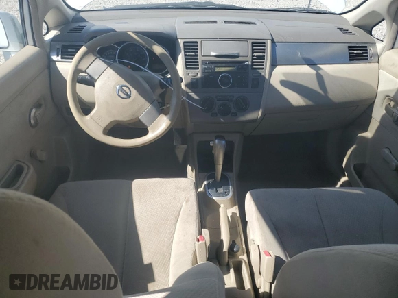 2010 Nissan Versa S z VIN 3N1BC1CP4AL367134, wystawiony jako Copart lot #48212535 z przebiegiem 174 337 mil mil oraz Szkoda całkowita • Salvage title. Historia ofert i sprzedaży dostępna na DreamBid. Obrazek 8.