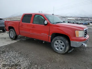 2013 GMC Sierra 1500 SLT with VIN 3GTP2WE71DG179054, listed as a Copart auction lot 45364955 with 89,987 mi miles and Salvage Title. Bid and sale history available at carsss.com. Image 4.