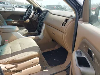 2008 Honda Pilot VP with VIN 5FNYF28288B028838, listed as a IAAI auction lot 41787258 with 142,957 mi miles. Bid and sale history available at carsss.com. Image 5.