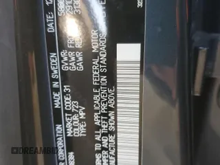 2022 Volvo XC60 Recharge Plug-In Hybrid Inscription Expression with VIN YV4H60DZ4N1008384, listed as a Copart auction lot 84529494 with 22,160 mi miles and Salvage Title. Bid and sale history available at carsss.com. Image 13.
