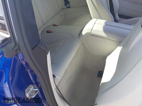 2020 BMW M8 z VIN WBSAE0C06LCD53214, wystawiony jako IAAI lot #38301455 z przebiegiem 20 410 mil mil oraz . Historia ofert i sprzedaży dostępna na DreamBid. Obrazek 8.