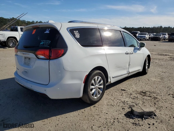 2018 Chrysler Pacifica Touring L with VIN 2C4RC1BG0JR233737, listed as a Copart auction lot 42822485 with NaN miles and Salvage Title. Bid and sale history available at carsss.com. Image 3.