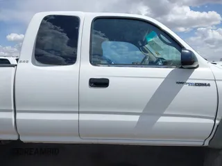 2002 Toyota Tacoma PreRunner z VIN 5TESM92N32Z883802, wystawiony jako IAAI lot #41949270 z przebiegiem 219 690 mil mil oraz . Historia ofert i sprzedaży dostępna na DreamBid. Obrazek 13.