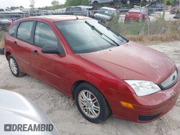 2005 Ford Focus S with VIN 3FAFP37N65R149521, listed as a IAAI auction lot 42023045 with 206,494 mi miles and . Bid and sale history available at carsss.com. Image 1.