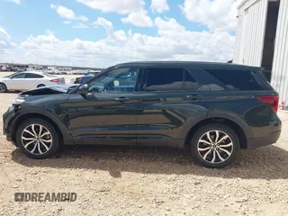 2022 Ford Explorer ST-Line with VIN 1FMSK8KH3NGA73166, listed as a IAAI auction lot 41909143 with 43,303 mi miles. Bid and sale history available at carsss.com. Image 14.