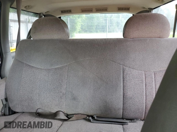 2002 Chevrolet Astro with VIN 1GNDM19X02B110895, listed as a Copart auction lot 70704784 with 176,736 mi miles and Salvage Title. Bid and sale history available at carsss.com. Image 10.