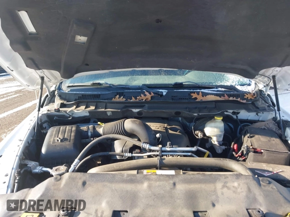 2014 Ram 1500 Express z VIN 1C6RR7KT5ES225661, wystawiony jako IAAI lot #41363288 z przebiegiem 147 841 mil mil oraz . Historia ofert i sprzedaży dostępna na DreamBid. Obrazek 10.