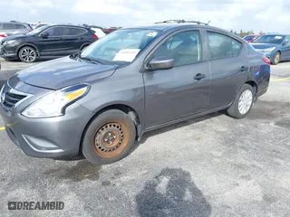 2019 Nissan Versa Sedan SV with VIN 3N1CN7AP1KL817747, listed as a IAAI auction lot 40800785 with 95,598 mi miles. Bid and sale history available at carsss.com. Image 19.
