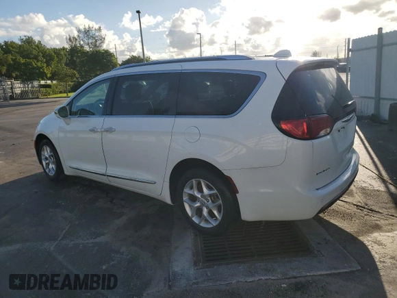 2020 Chrysler Pacifica Limited z VIN 2C4RC1GG9LR289428, wystawiony jako Copart lot #77699394 z przebiegiem 83 801 mil mil oraz Nie do naprawy • Non repairable. Historia ofert i sprzedaży dostępna na DreamBid. Obrazek 2.