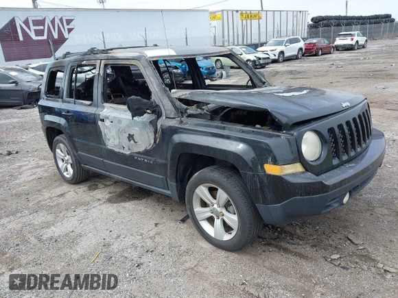 2014 Jeep Patriot Latitude with VIN 1C4NJRFBXED761411, listed as a IAAI auction lot 41914086 with Not Provided miles. Bid and sale history available at carsss.com. Image 1.