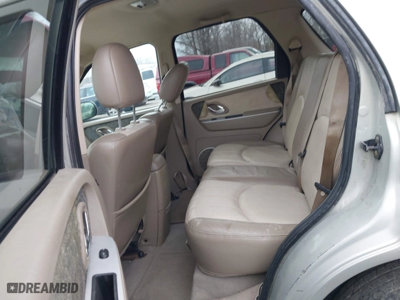 2005 Mercury Mariner Luxury with VIN 4M2YU57175DJ05986, listed as a IAAI auction lot 41713180 with 243,682 mi miles. Bid and sale history available at carsss.com. Image 8.