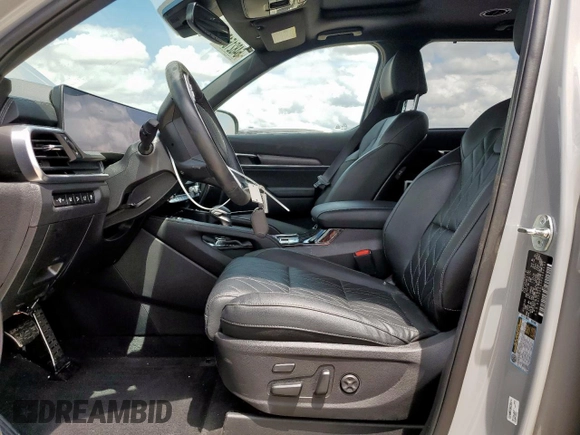 2024 Kia Telluride SX X-Line with VIN 5XYP5DGC0RG559059, listed as a Copart auction lot 64821515 with 15,839 mi miles and Salvage title. Bid and sale history available at DreamBid. Image 7.