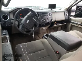 2008 Ford Super Duty F-250 SRW XL with VIN 1FTSX21518EB17725, listed as a Copart auction lot 82667804 with 164,929 mi miles and Salvage Title. Bid and sale history available at carsss.com. Image 8.