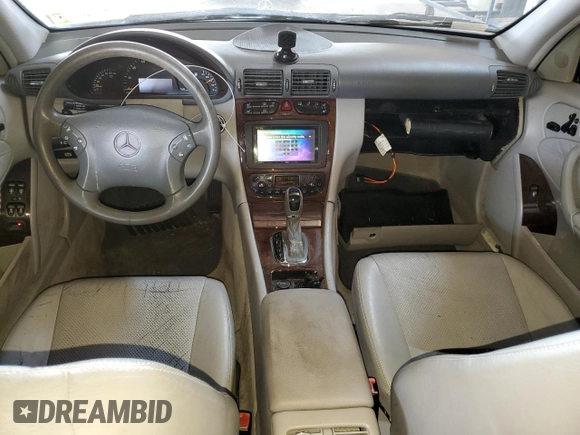 2001 Mercedes-Benz C 320 с VIN WDBRF64J61F085385, выставлен на аукционе Copart как лот 65039625 с пробегом 190 923 миль миль и Списание • Salvage title. История ставок и продаж доступна на DreamBid. Изображение 8.