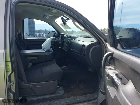 2012 Chevrolet Silverado 1500 LT with VIN 3GCPCSE08CG279515, listed as a IAAI auction lot 41714824 with 150,471 mi miles. Bid and sale history available at carsss.com. Image 5.