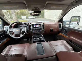 2015 Chevrolet Silverado 3500HD High Country with VIN 1GC4K1E86FF585320, listed as a Copart auction lot 45056365 with 184,776 mi miles and Salvage Title. Bid and sale history available at DreamBid. Image 9.