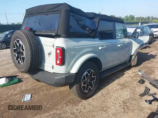 2022 Ford Bronco with VIN 1FMEE5DP7NLA78997, listed as a IAAI auction lot 42462203 with 20,253 mi miles and . Bid and sale history available at DreamBid. Image 4.