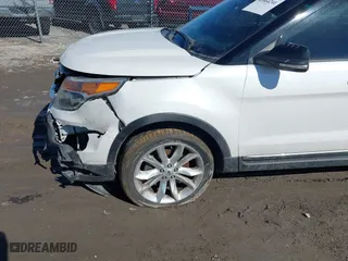 2014 Ford Explorer XLT with VIN 1FM5K8D89EGA68175, listed as a IAAI auction lot 41664241 with 1 mi miles. Bid and sale history available at carsss.com. Image 6.