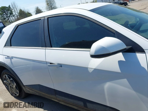 2024 Hyundai Ioniq 5 SE z VIN KM8KM4DE8RU300381, wystawiony jako IAAI lot #41907767 z przebiegiem 17 452 mil mil oraz . Historia ofert i sprzedaży dostępna na DreamBid. Obrazek 13.