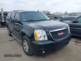2013 GMC Yukon XL SLT with VIN 1GKS1KE00DR332987, listed as a IAAI auction lot 41512378 with 190,693 mi miles. Bid and sale history available at carsss.com. Image 1.