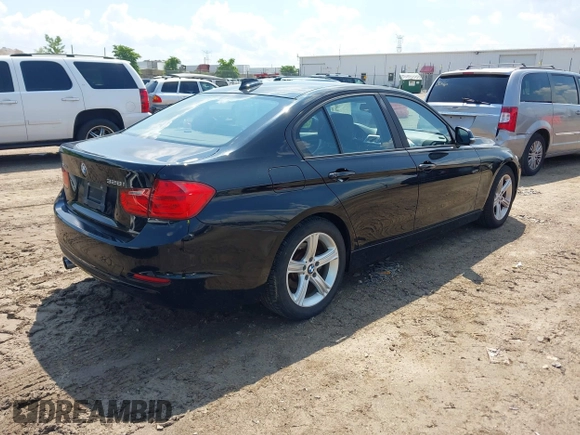 2013 BMW 3 Series 328i xDrive with VIN WBA3B3C59DF532234, listed as a IAAI auction lot 42708978 with 65,370 mi miles and . Bid and sale history available at DreamBid. Image 4.