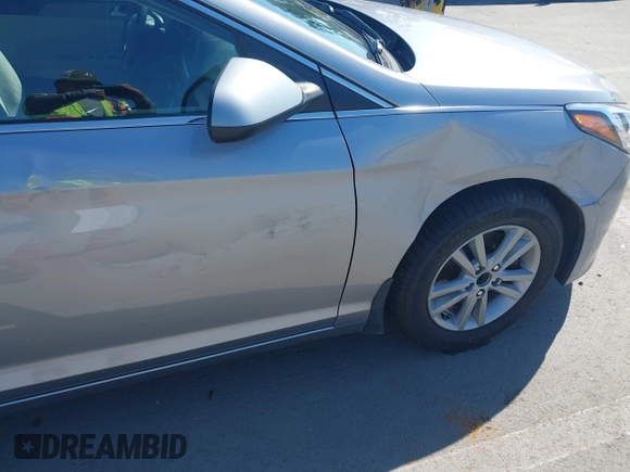2017 Hyundai Sonata 2.4L with VIN 5NPE24AF4HH595640, listed as a IAAI auction lot 42189171 with 122,192 mi miles and . Bid and sale history available at DreamBid. Image 17.