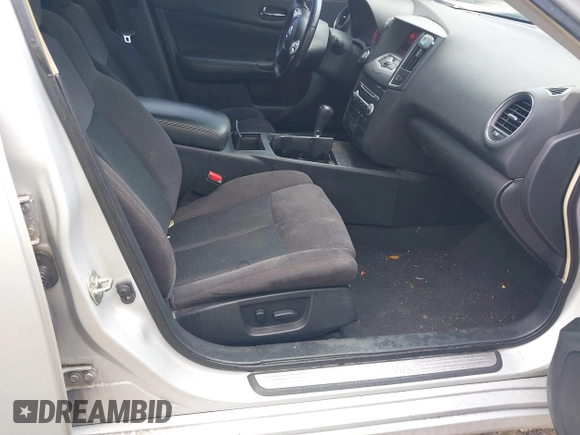 2014 Nissan Maxima S with VIN 1N4AA5AP5EC454945, listed as a IAAI auction lot 42620404 with 179,552 mi miles and . Bid and sale history available at DreamBid. Image 5.