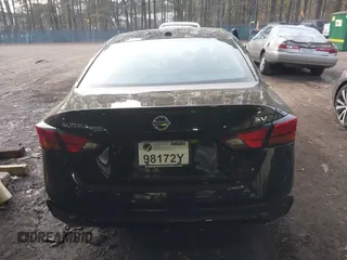 2022 Nissan Altima 2.5 SV with VIN 1N4BL4DV4NN396009, listed as a IAAI auction lot 41463878 with 62,160 mi miles. Bid and sale history available at carsss.com. Image 16.