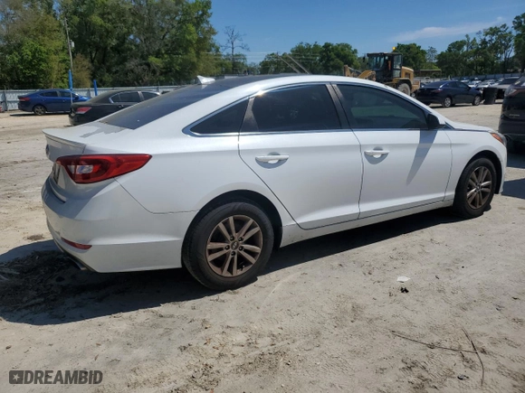 2015 Hyundai Sonata 2.4L SE with VIN 5NPE24AF6FH241969, listed as a Copart auction lot 50450455 with 194,488 mi miles and Clean Title. Bid and sale history available at carsss.com. Image 3.