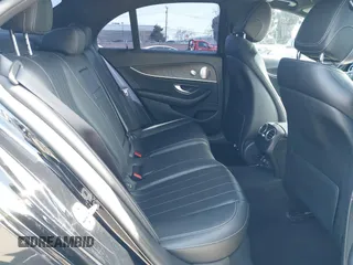 2019 Mercedes-Benz E 300 z VIN WDDZF4JB9KA509360, wystawiony jako IAAI lot #41846674 z przebiegiem 202 663 mil mil oraz . Historia ofert i sprzedaży dostępna na DreamBid. Obrazek 8.