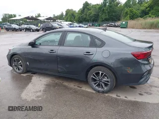2023 Kia Forte LXS z VIN 3KPF24AD1PE615848, wystawiony jako IAAI lot #42296751 z przebiegiem 31 179 mil mil oraz . Historia ofert i sprzedaży dostępna na DreamBid. Obrazek 15.