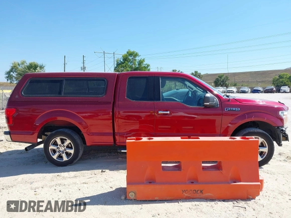 2018 Ford F-150 XL z VIN 1FTEX1C5XJKD87760, wystawiony jako IAAI lot #42016828 z przebiegiem 121 297 mil mil oraz . Historia ofert i sprzedaży dostępna na DreamBid. Obrazek 13.