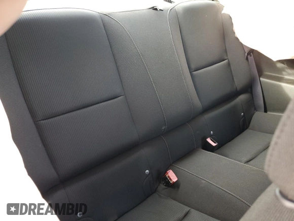2011 Chevrolet Camaro 1LT with VIN 2G1FB1ED2B9150585, listed as a Copart auction lot 45028315 with 137,671 mi miles and Salvage title. Bid and sale history available at DreamBid. Image 10.