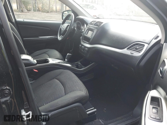 2018 Dodge Journey SE with VIN 3C4PDCAB3JT381836, listed as a IAAI auction lot 41351586 with 130,996 mi miles. Bid and sale history available at carsss.com. Image 5.