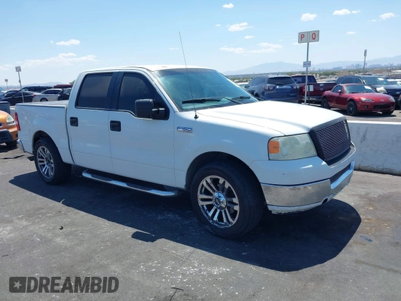 2005 Ford F-150 XLT z VIN 1FTRW12W55KC15429, wystawiony jako IAAI lot #42485246 z przebiegiem 251 954 mil mil oraz . Historia ofert i sprzedaży dostępna na DreamBid. Obrazek 1.