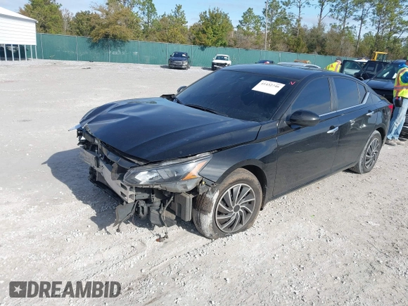 2022 Nissan Altima 2.5 S with VIN 1N4BL4BV5NN343130, listed as a IAAI auction lot 41432746 with 60,694 mi miles. Bid and sale history available at carsss.com. Image 17.