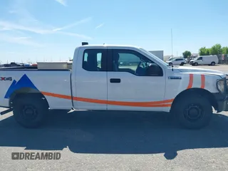 2016 Ford F-150 XLT z VIN 1FTFX1EF7GKE99368, wystawiony jako IAAI lot #42651215 z przebiegiem 19 905 mil mil oraz . Historia ofert i sprzedaży dostępna na DreamBid. Obrazek 13.