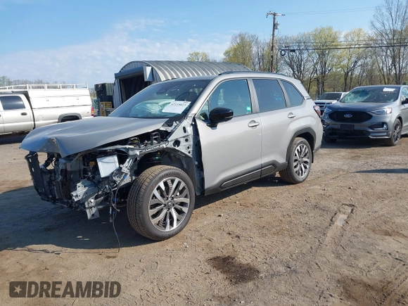 2025 Subaru Forester Touring с VIN JF2SLDTCXSH472743, выставлен на аукционе IAAI как лот 42115023 с пробегом 1 247 миль миль и . История ставок и продаж доступна на DreamBid. Изображение 19.