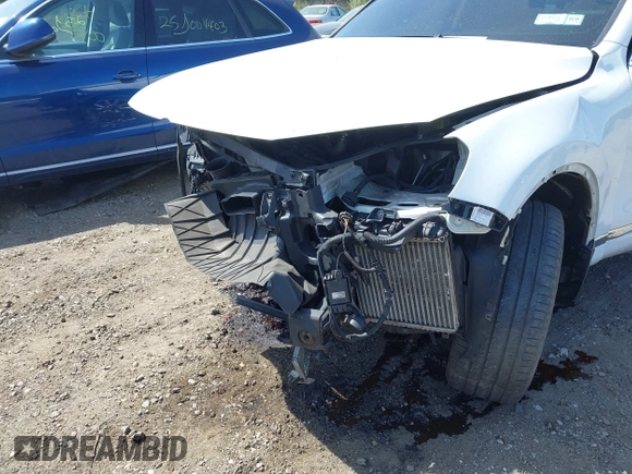 2013 Volkswagen Touareg Sport с VIN WVGEP9BP4DD013215, выставлен на аукционе IAAI как лот 42154801 с пробегом 159 556 миль миль и . История ставок и продаж доступна на DreamBid. Изображение 19.