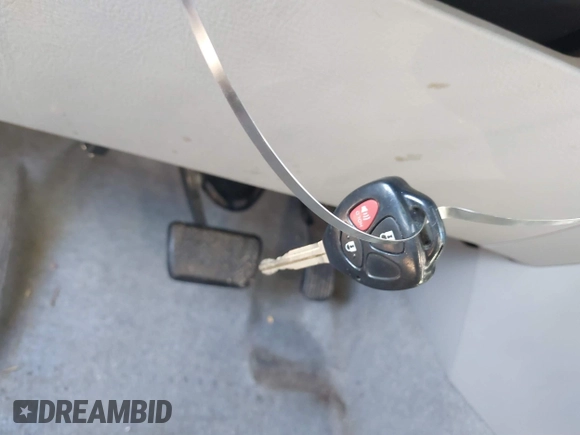 2009 Toyota RAV4 with VIN 2T3ZF33V99W005060, listed as a IAAI auction lot 41812205 with 145,032 mi miles. Bid and sale history available at carsss.com. Image 11.