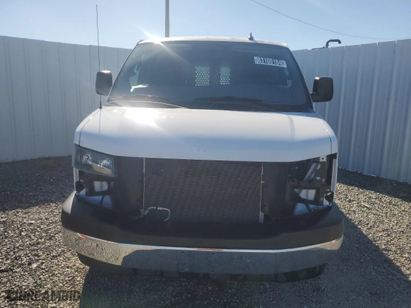 2022 GMC Savana Cargo Van with VIN 1GTW7AF76N1264390, listed as a Copart auction lot 83100184 with 23,313 mi miles and Salvage Title. Bid and sale history available at carsss.com. Image 5.